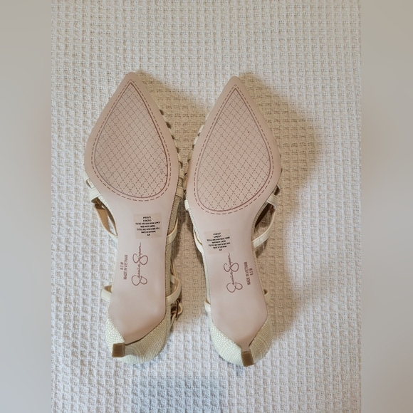 Jessica Simpson Elegant Cream Strappy Heels - Picture 6 of 7